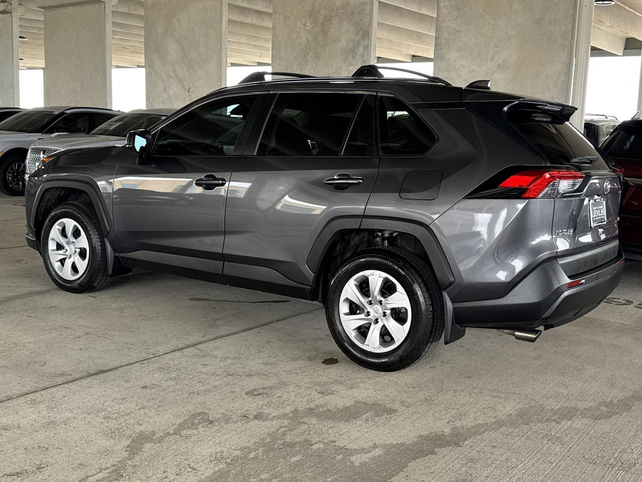 2020 Toyota RAV4 LE