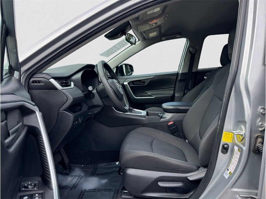 2020 Toyota RAV4 LE Sport Utility 4D Folsom CA
