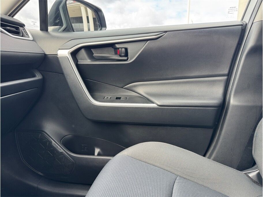 2020 Toyota RAV4 LE Sport Utility 4D Folsom CA