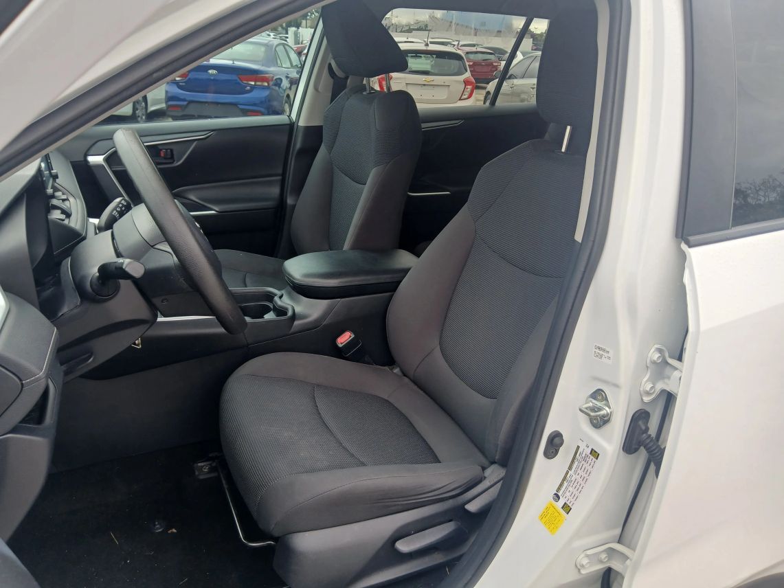 2020 Toyota RAV4 LE Sport Utility 4D Maitland FL