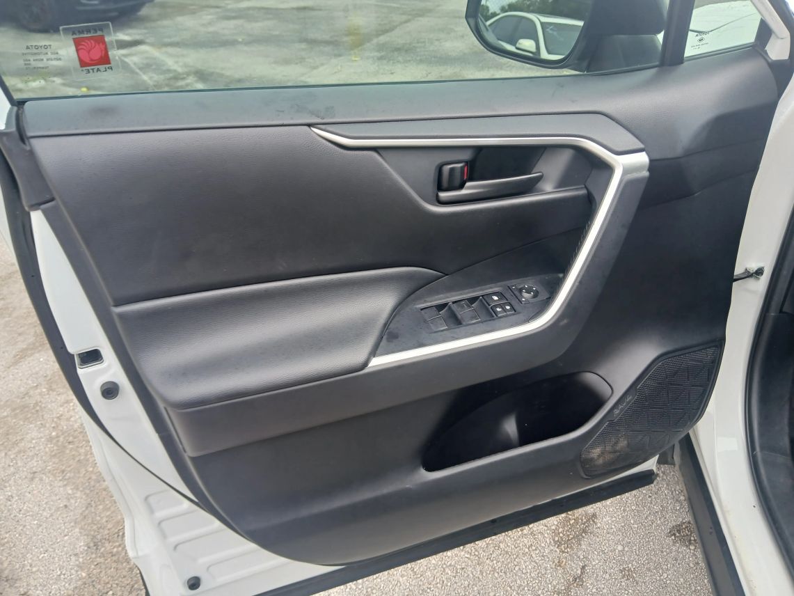 2020 Toyota RAV4 LE Sport Utility 4D Maitland FL