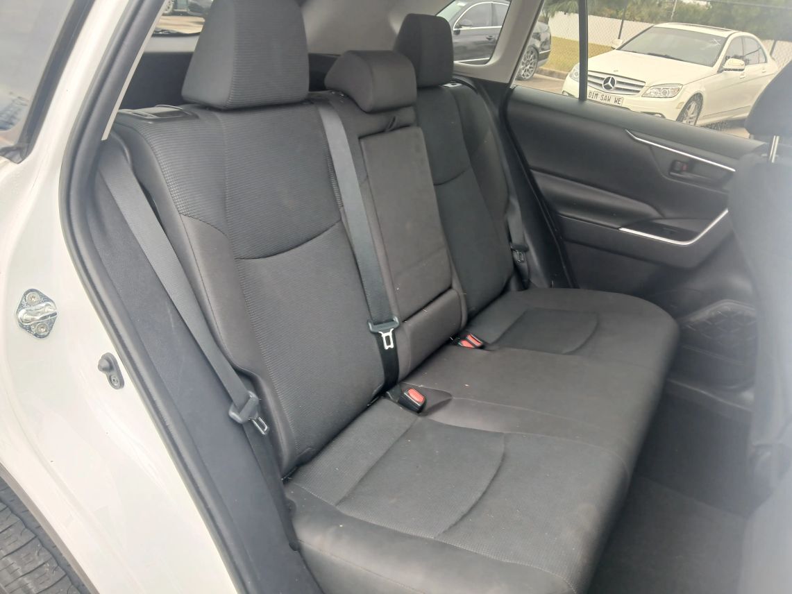 2020 Toyota RAV4 LE Sport Utility 4D Maitland FL