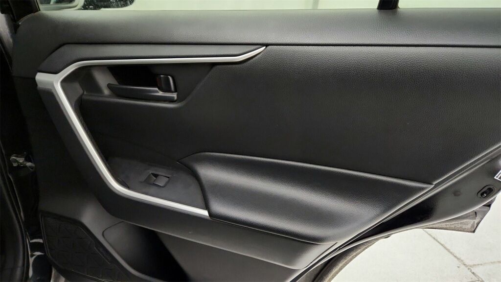 2020 Toyota RAV4 LE Laurel MD