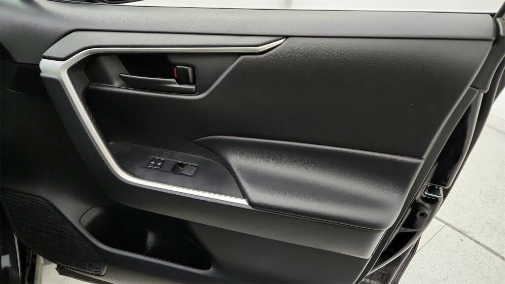 2020 Toyota RAV4 LE Laurel MD