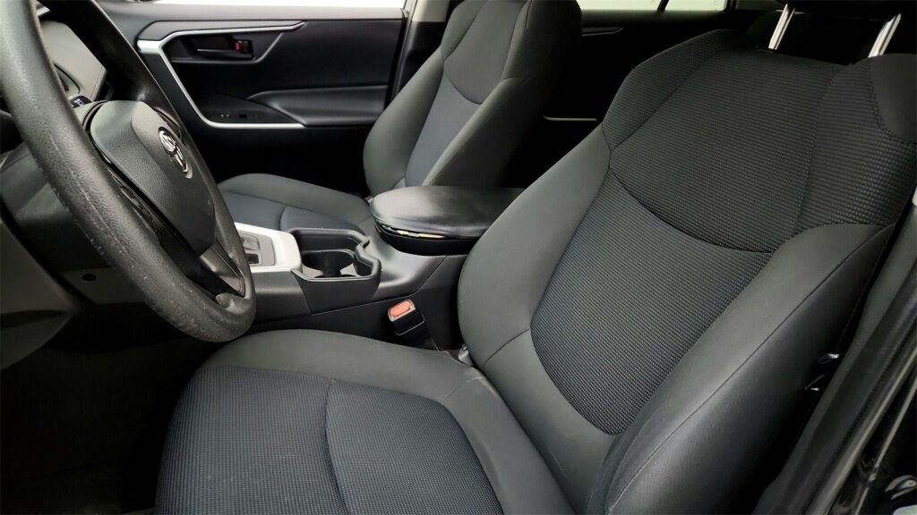 2020 Toyota RAV4 LE Laurel MD