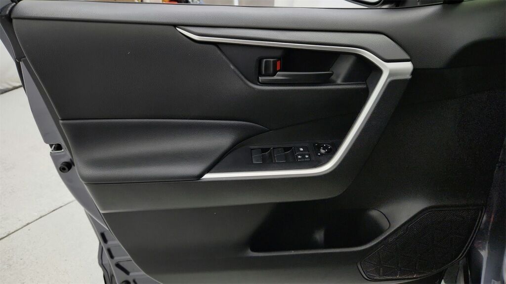2020 Toyota RAV4 LE Laurel MD