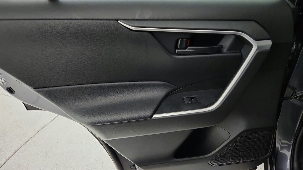 2020 Toyota RAV4 LE Laurel MD