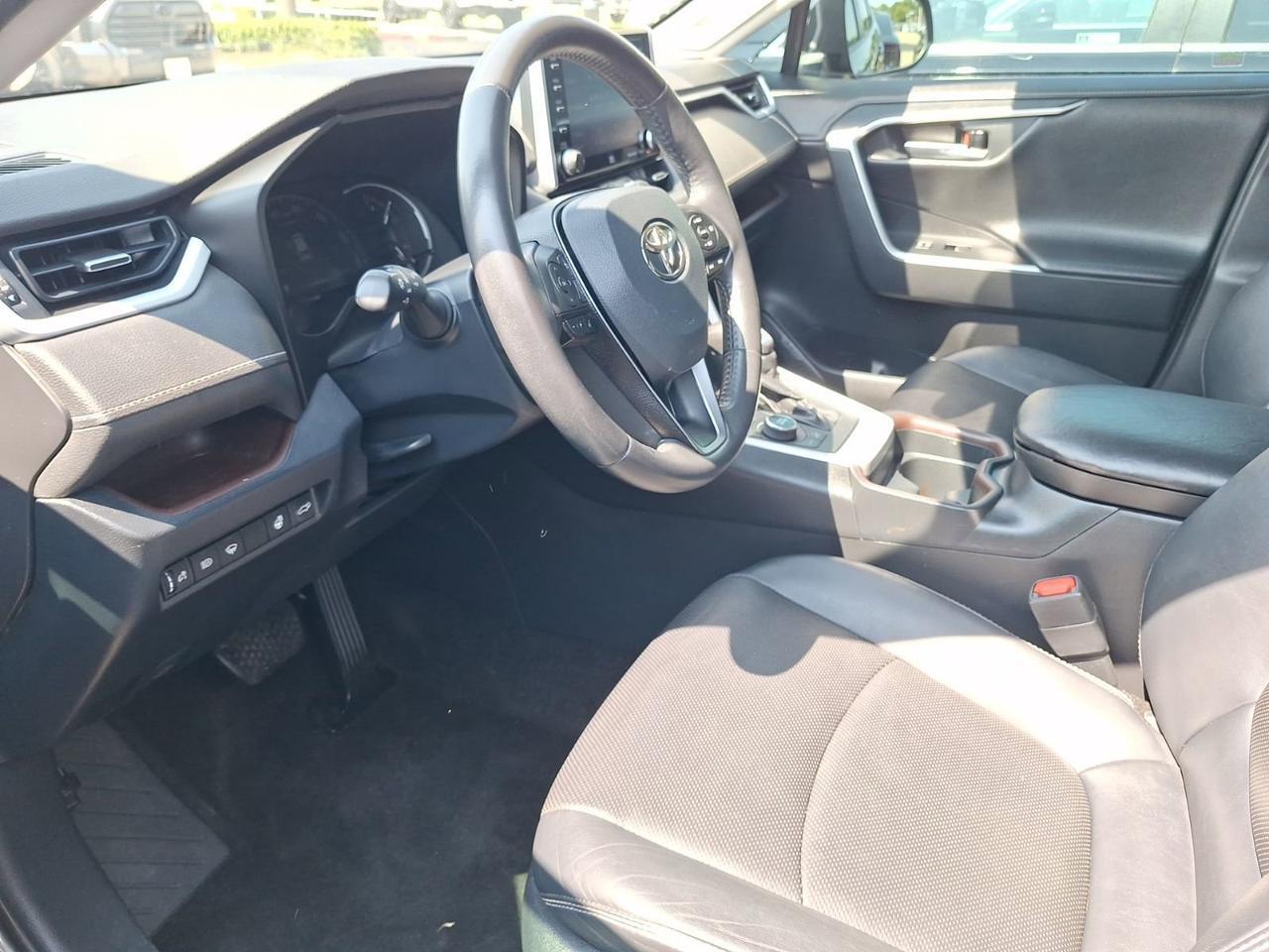 2020 Toyota RAV4 Limited Hurst TX