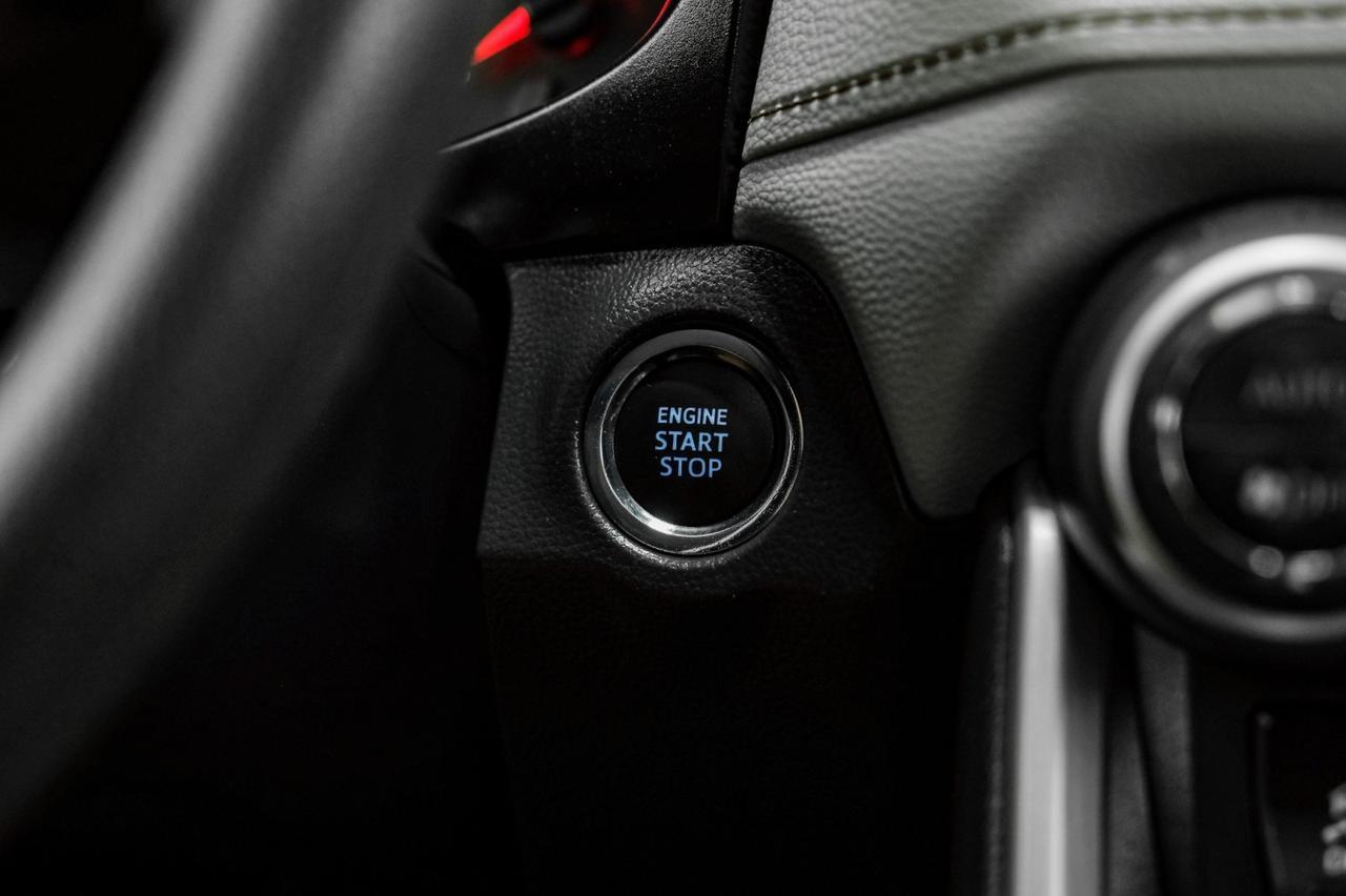 2020 Toyota RAV4 XLE AWD TOYOTA SAFETY SENSE BLIND SPOT SUNROOF REAR CAMERA KEYLE Carrollton TX