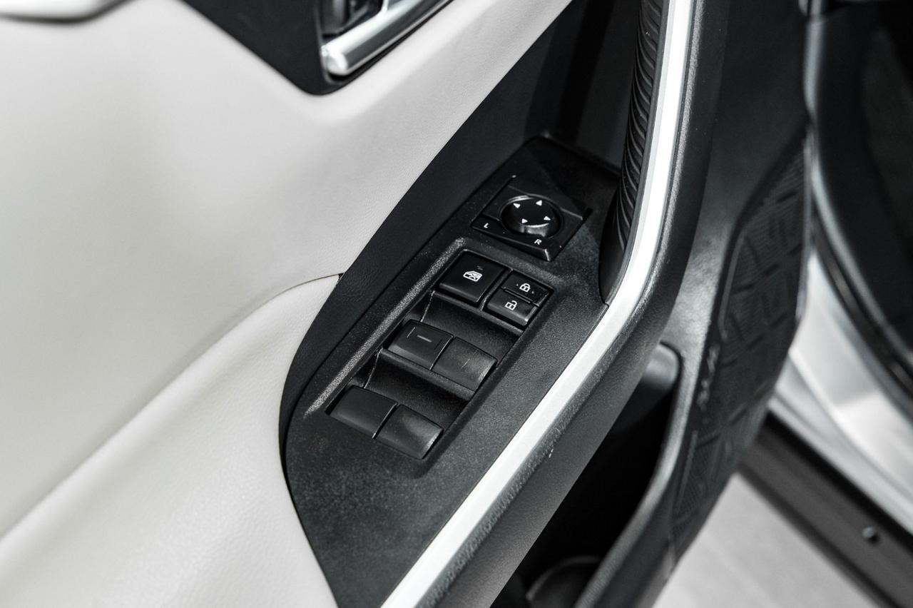 2020 Toyota RAV4 XLE AWD TOYOTA SAFETY SENSE BLIND SPOT SUNROOF REAR CAMERA KEYLE Carrollton TX