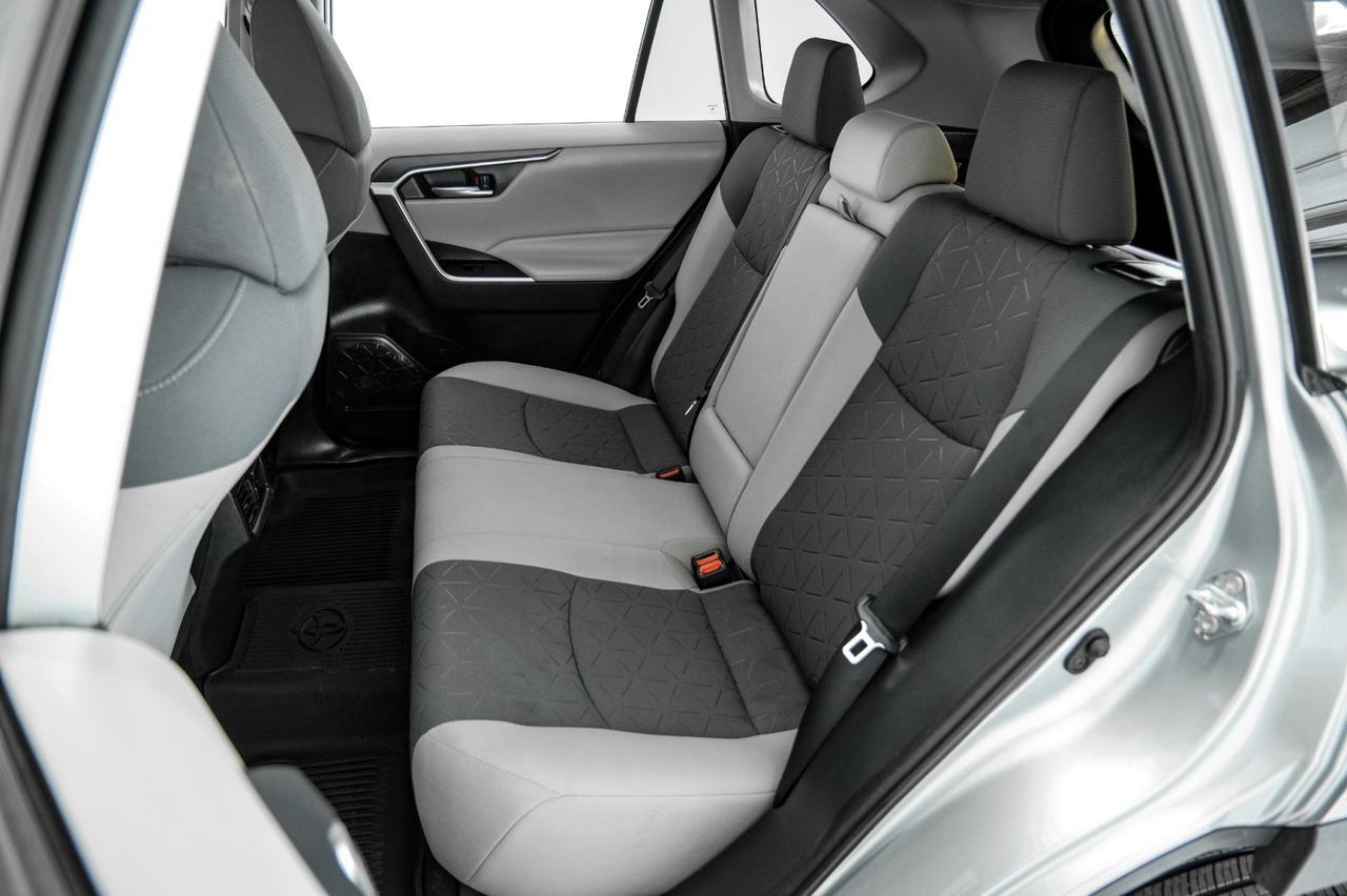 2020 Toyota RAV4 XLE AWD TOYOTA SAFETY SENSE BLIND SPOT SUNROOF REAR CAMERA KEYLE Carrollton TX