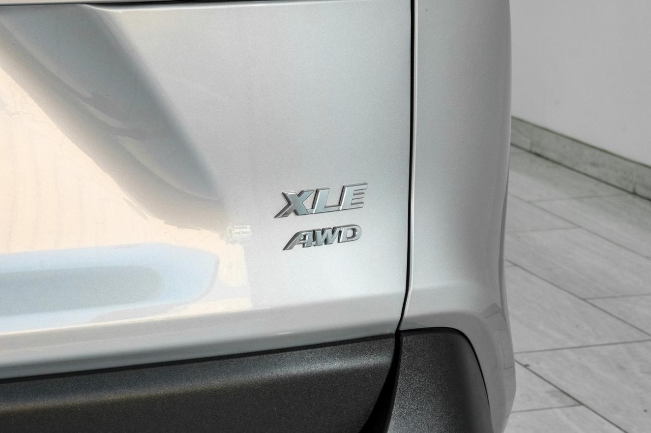 2020 Toyota RAV4 XLE AWD TOYOTA SAFETY SENSE BLIND SPOT SUNROOF REAR CAMERA KEYLE Carrollton TX