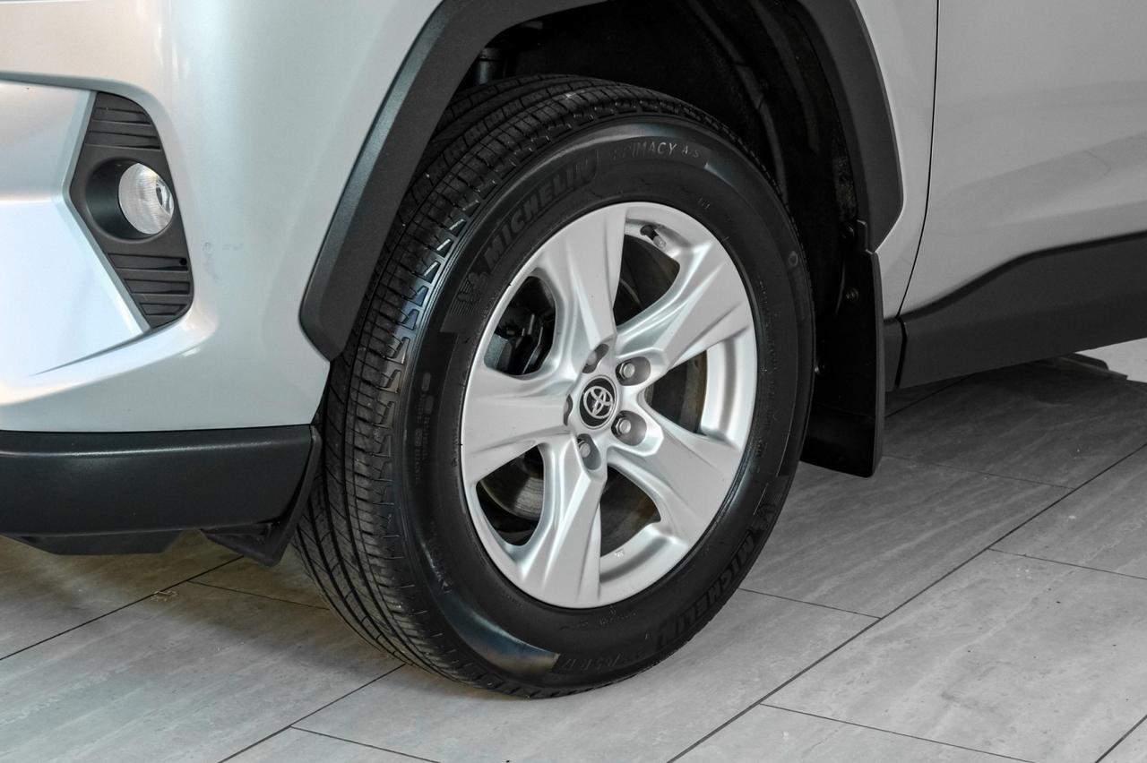 2020 Toyota RAV4 XLE AWD TOYOTA SAFETY SENSE BLIND SPOT SUNROOF REAR CAMERA KEYLE Carrollton TX