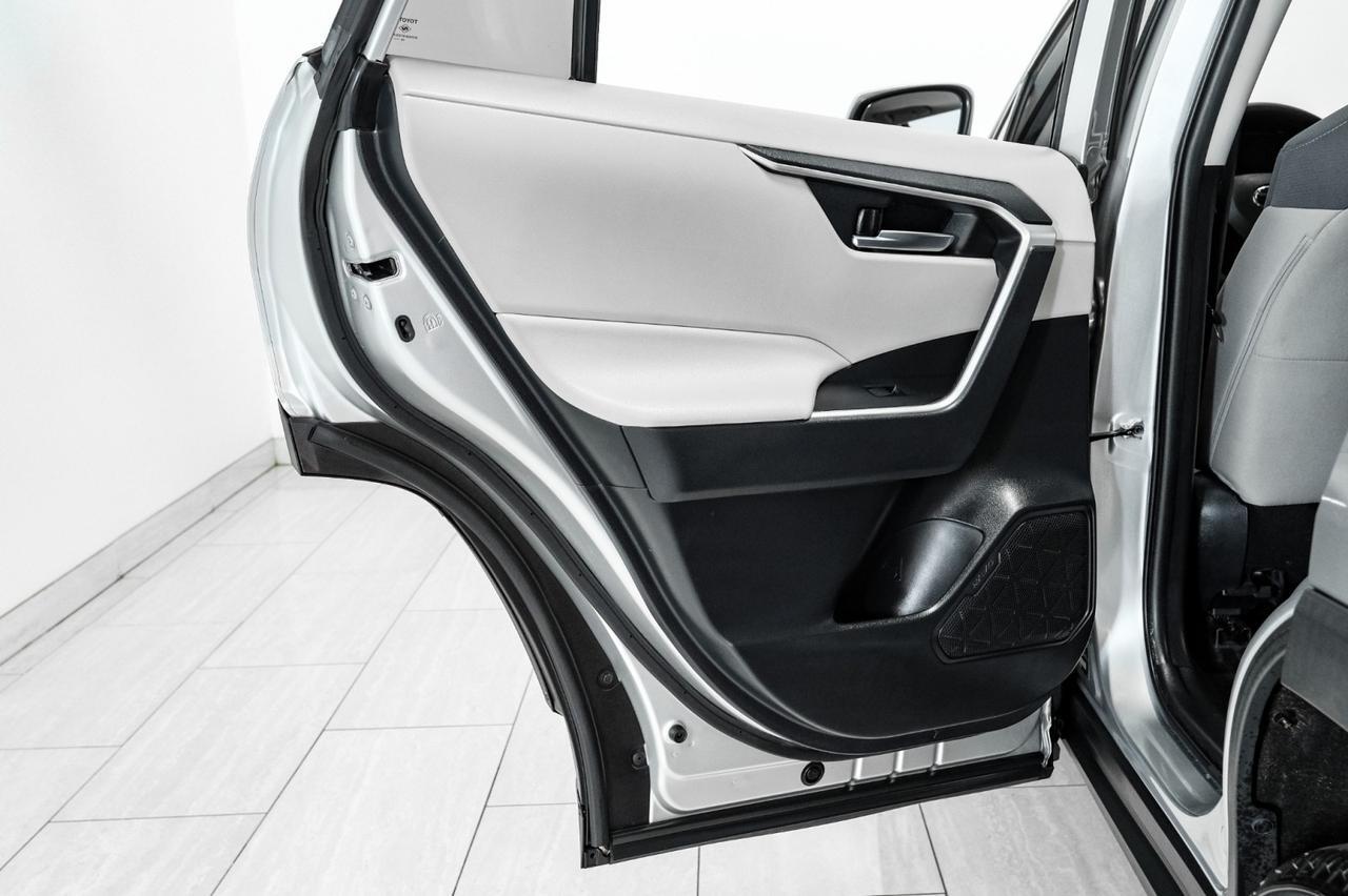 2020 Toyota RAV4 XLE AWD TOYOTA SAFETY SENSE BLIND SPOT SUNROOF REAR CAMERA KEYLE Carrollton TX