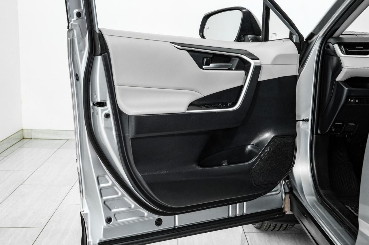 2020 Toyota RAV4 XLE AWD TOYOTA SAFETY SENSE BLIND SPOT SUNROOF REAR CAMERA KEYLE Carrollton TX