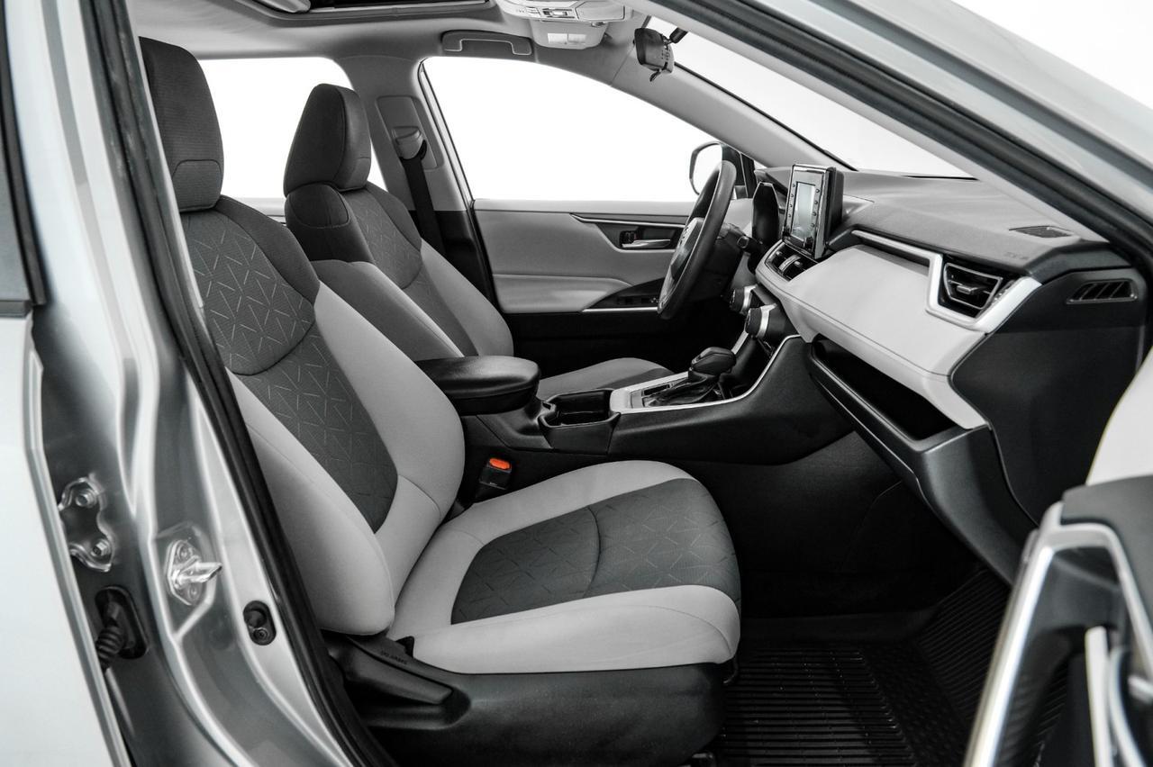 2020 Toyota RAV4 XLE AWD TOYOTA SAFETY SENSE BLIND SPOT SUNROOF REAR CAMERA KEYLE Carrollton TX