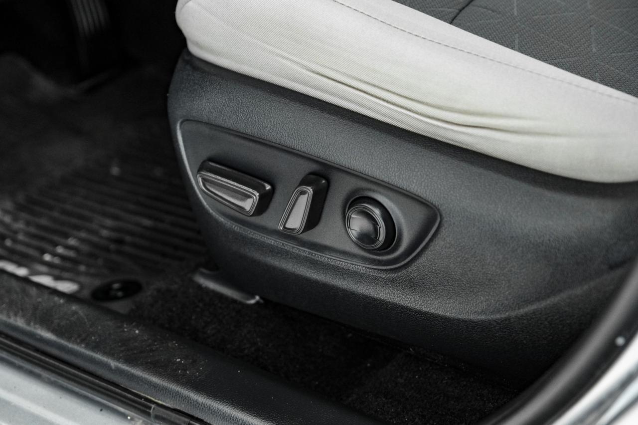 2020 Toyota RAV4 XLE AWD TOYOTA SAFETY SENSE BLIND SPOT SUNROOF REAR CAMERA KEYLE Carrollton TX