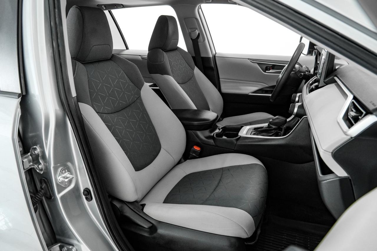 2020 Toyota RAV4 XLE AWD TOYOTA SAFETY SENSE BLIND SPOT SUNROOF REAR CAMERA KEYLE Carrollton TX