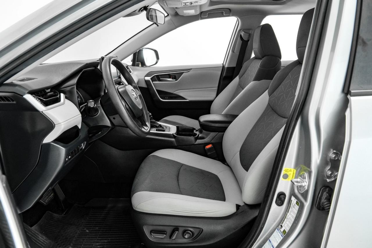 2020 Toyota RAV4 XLE AWD TOYOTA SAFETY SENSE BLIND SPOT SUNROOF REAR CAMERA KEYLE Carrollton TX