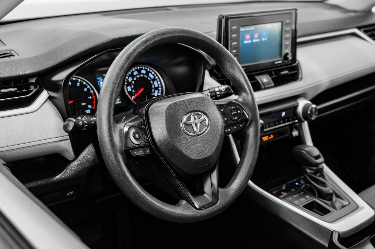 2020 Toyota RAV4 XLE AWD TOYOTA SAFETY SENSE BLIND SPOT SUNROOF REAR CAMERA KEYLE Carrollton TX