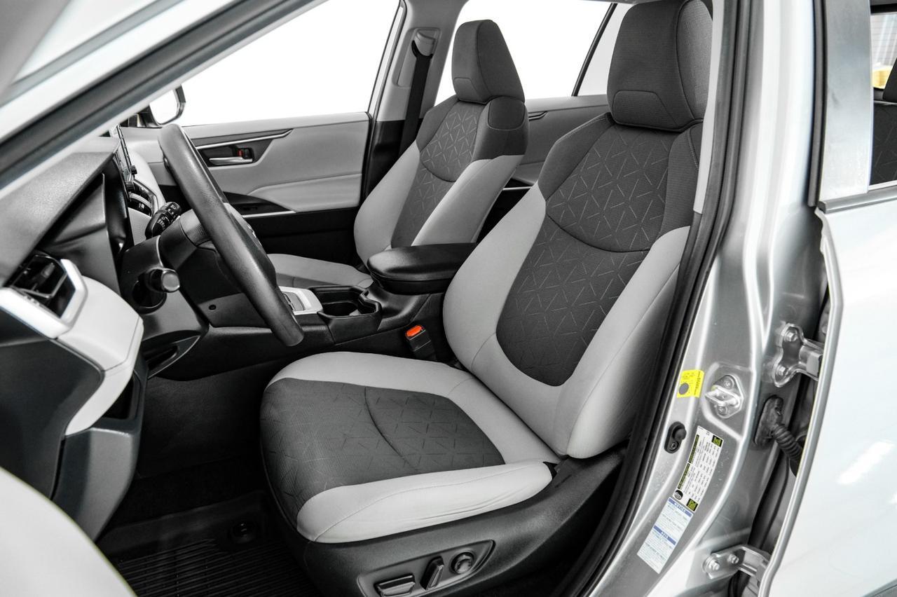 2020 Toyota RAV4 XLE AWD TOYOTA SAFETY SENSE BLIND SPOT SUNROOF REAR CAMERA KEYLE Carrollton TX