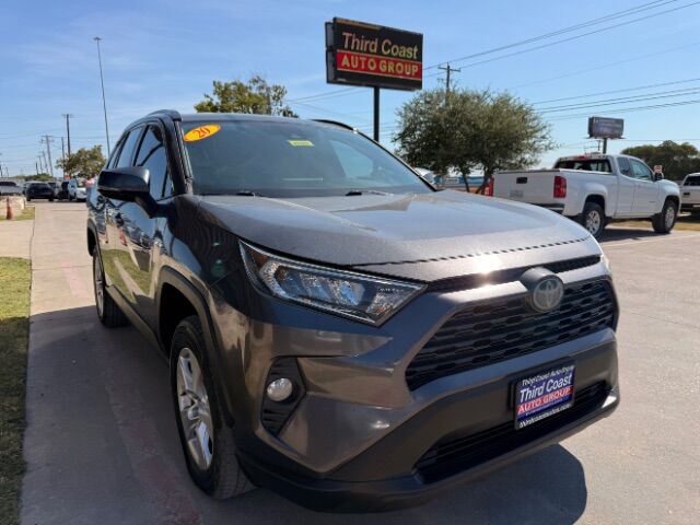 2020 Toyota RAV4 XLE