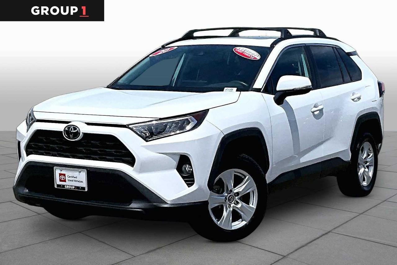 2020 Toyota RAV4 XLE
