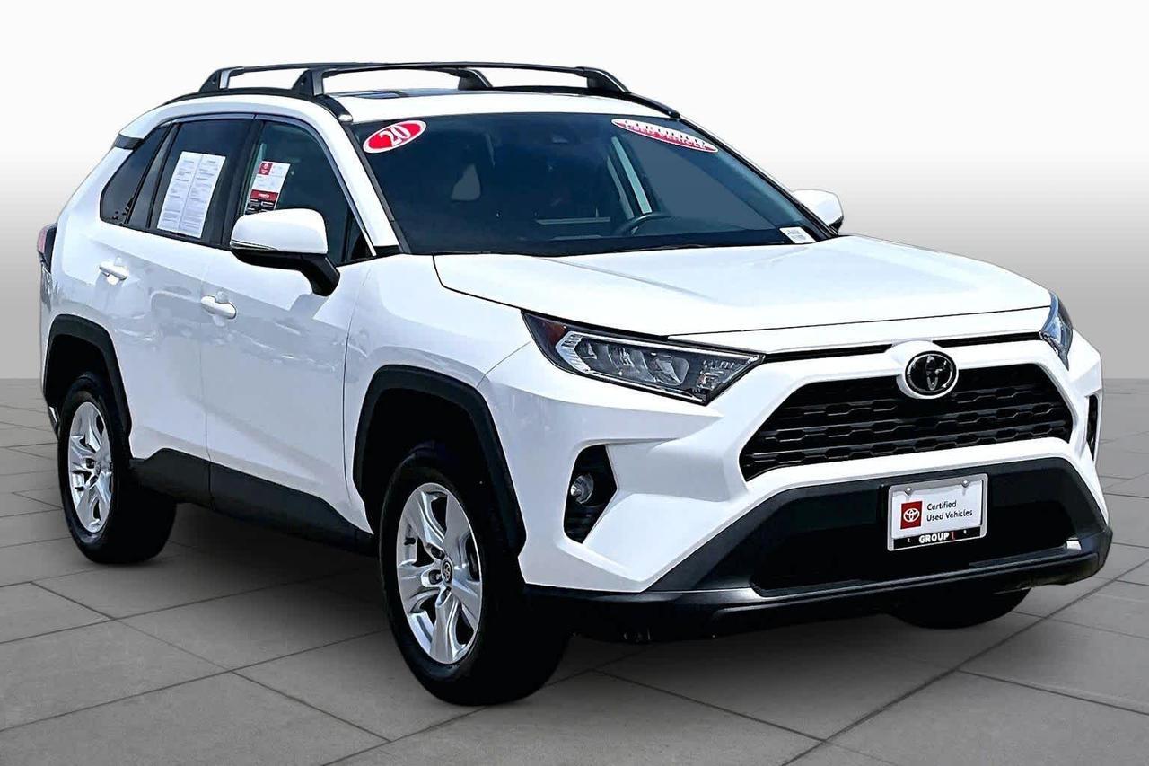2020 Toyota RAV4 XLE
