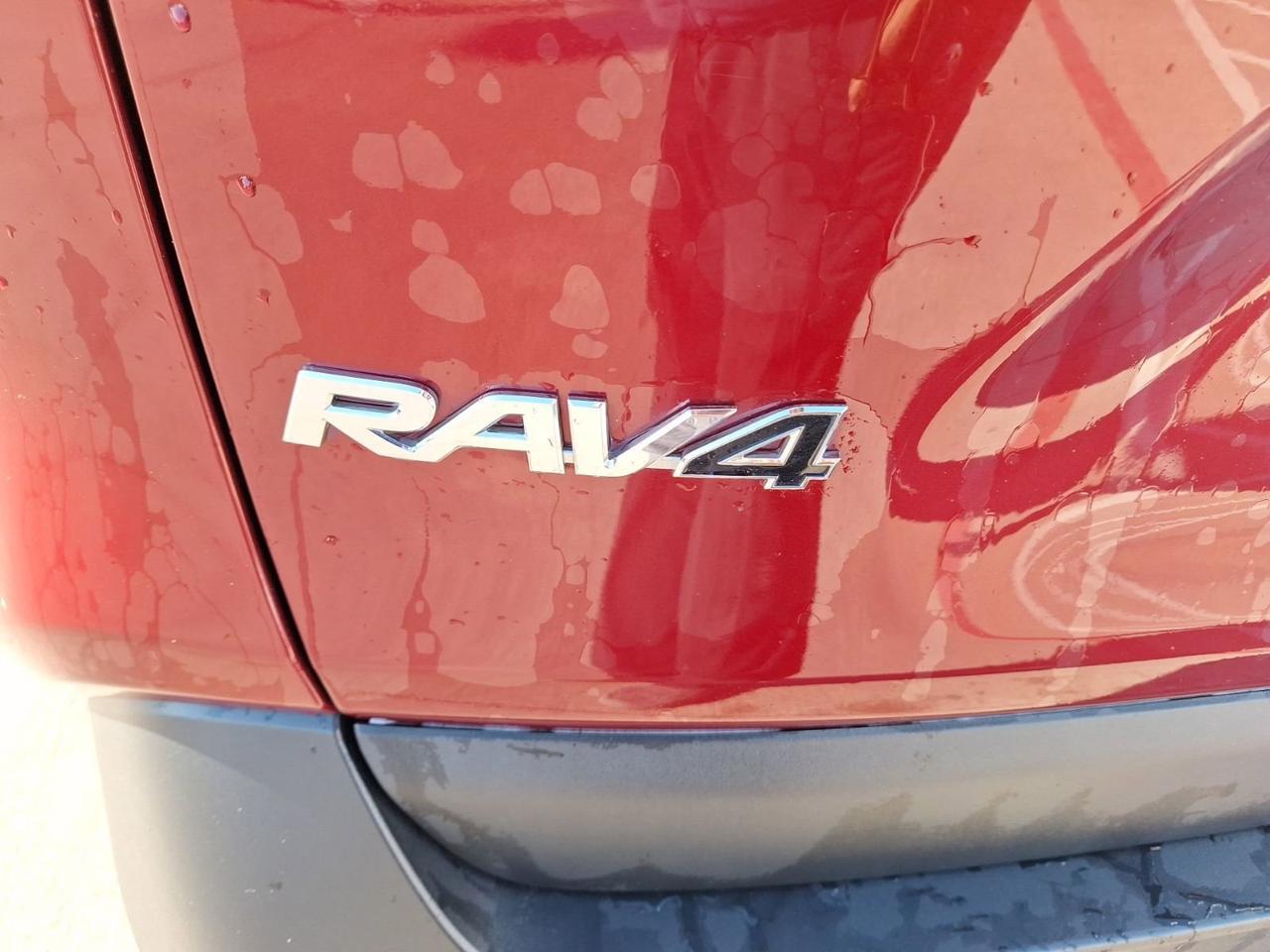 2020 Toyota RAV4 XLE Hurst TX