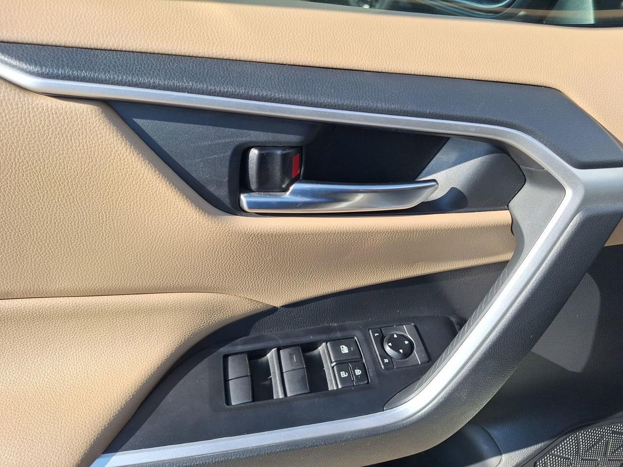 2020 Toyota RAV4 XLE Hurst TX