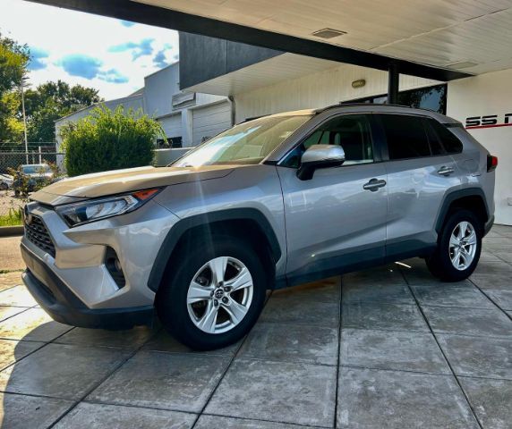 2020 Toyota RAV4 XLE 115,020 mi.