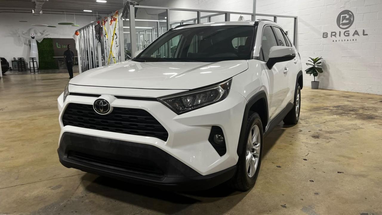 2020 Toyota RAV4 XLE