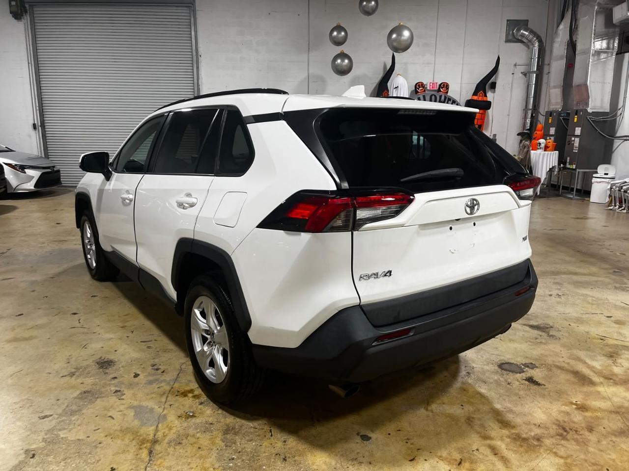 2020 Toyota RAV4 XLE