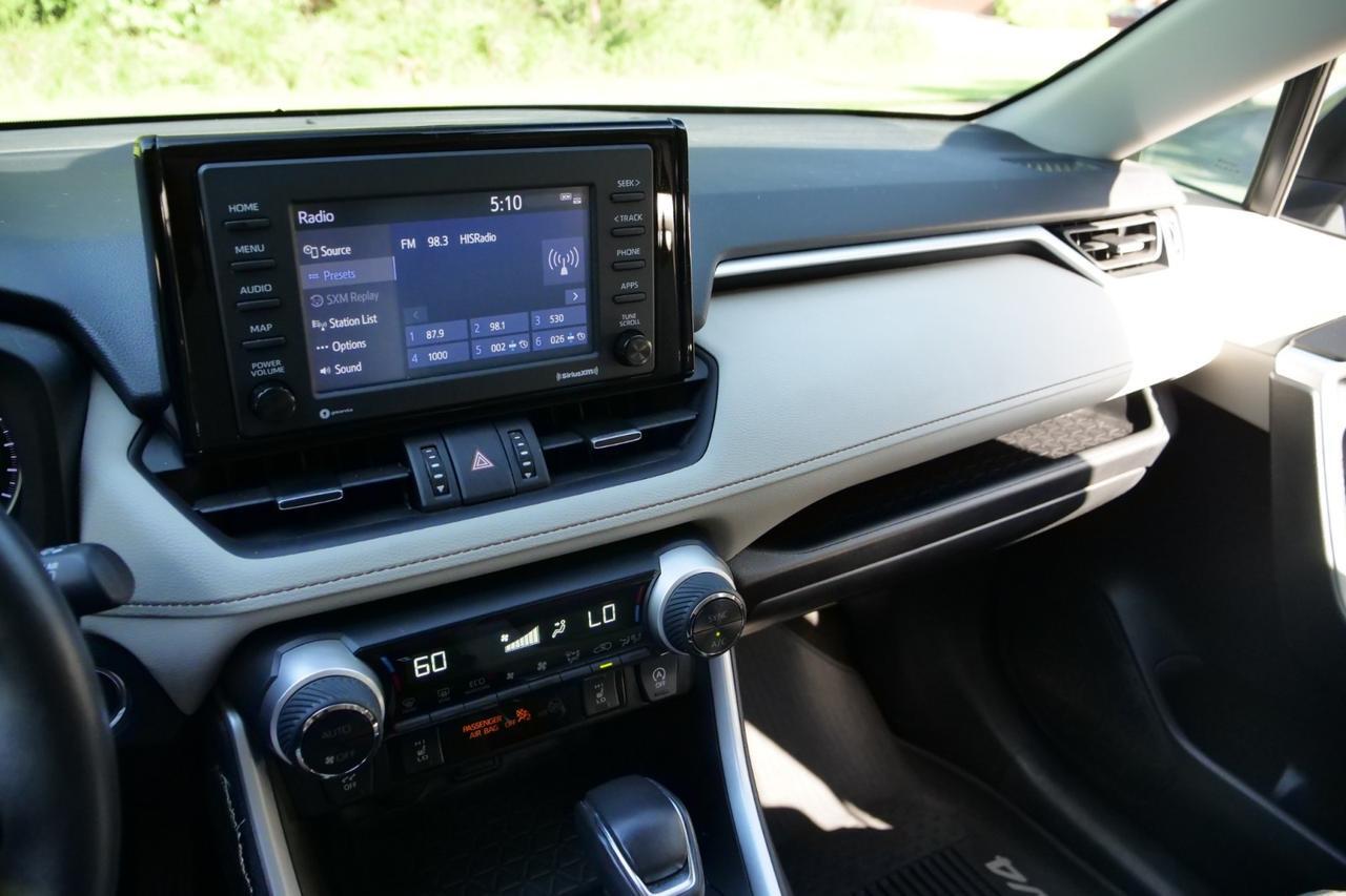 2020 Toyota RAV4 XLE Premium / AWD / Heated Seats / Sunroof! Lincolnton NC