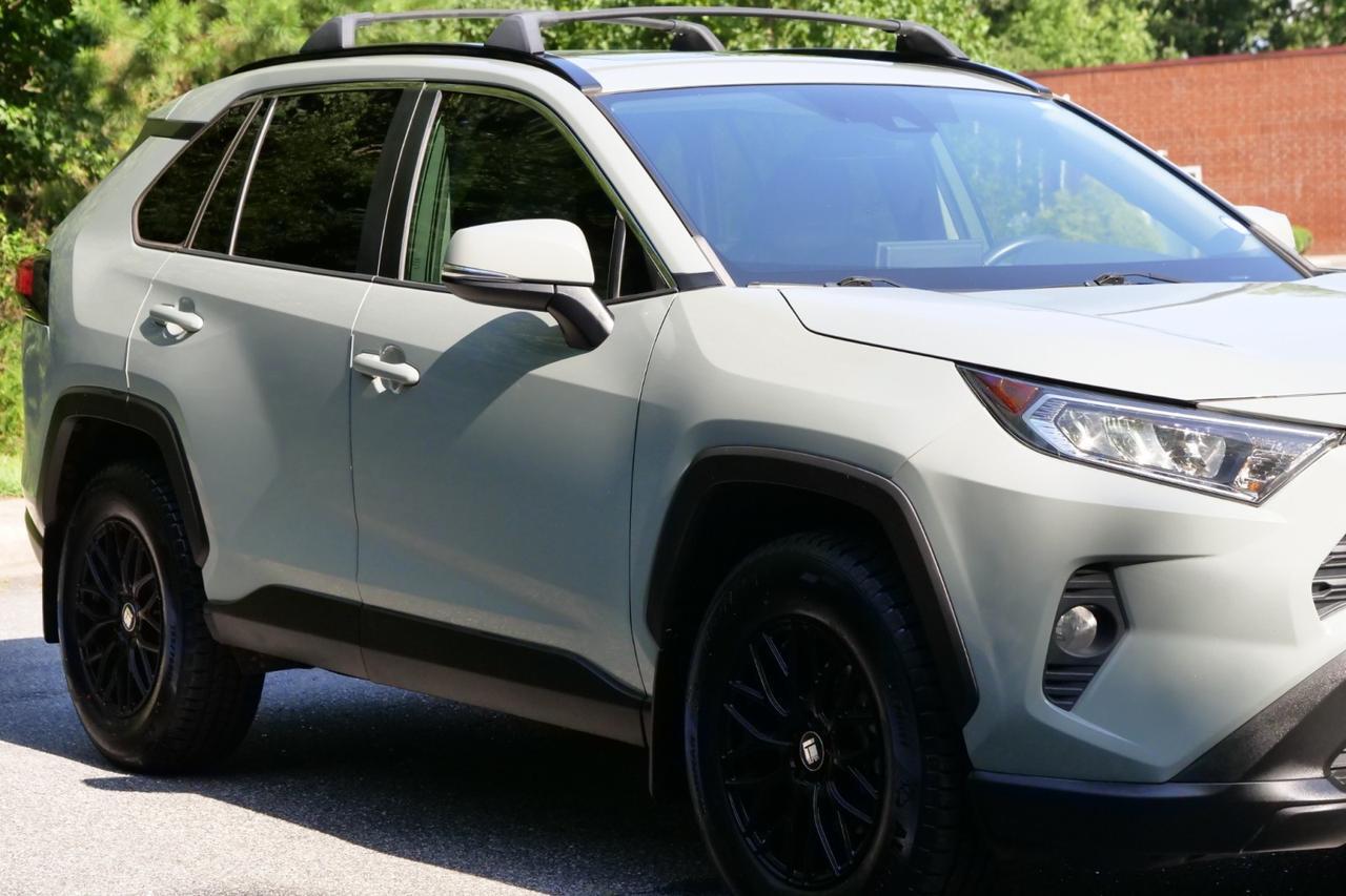 2020 Toyota RAV4 XLE Premium / AWD / Heated Seats / Sunroof! Lincolnton NC
