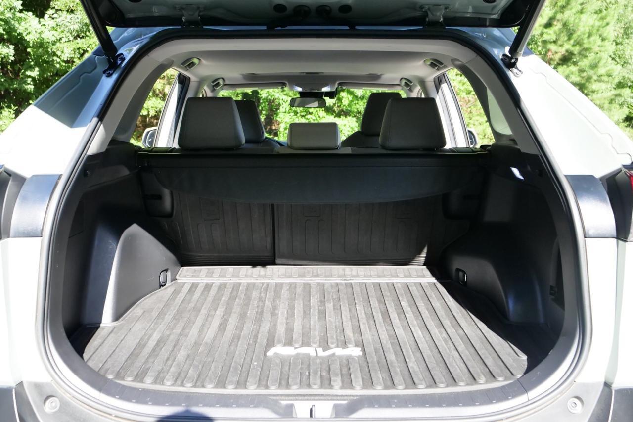 2020 Toyota RAV4 XLE Premium / AWD / Heated Seats / Sunroof! Lincolnton NC