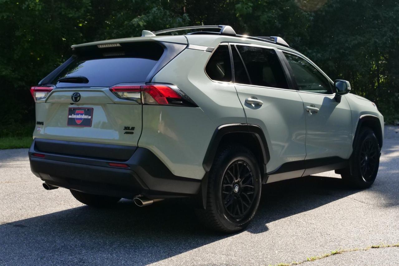 2020 Toyota RAV4 XLE Premium / AWD / Heated Seats / Sunroof! Lincolnton NC