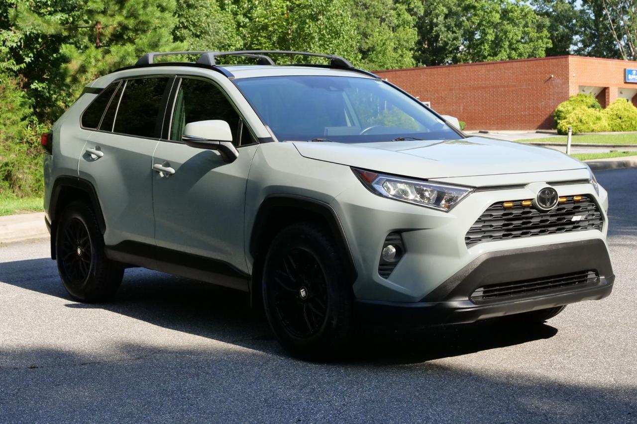 2020 Toyota RAV4 XLE Premium / AWD / Heated Seats / Sunroof! Lincolnton NC