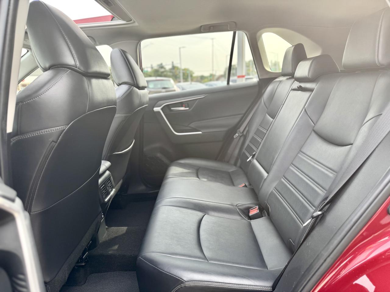 2020 Toyota RAV4 XLE Premium Elmhurst IL