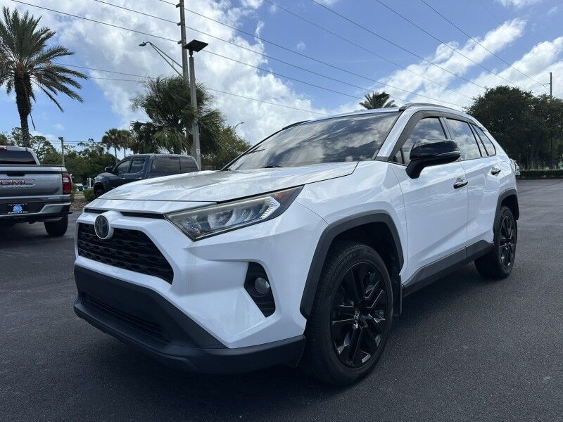 2020 Toyota RAV4 XLE Premium