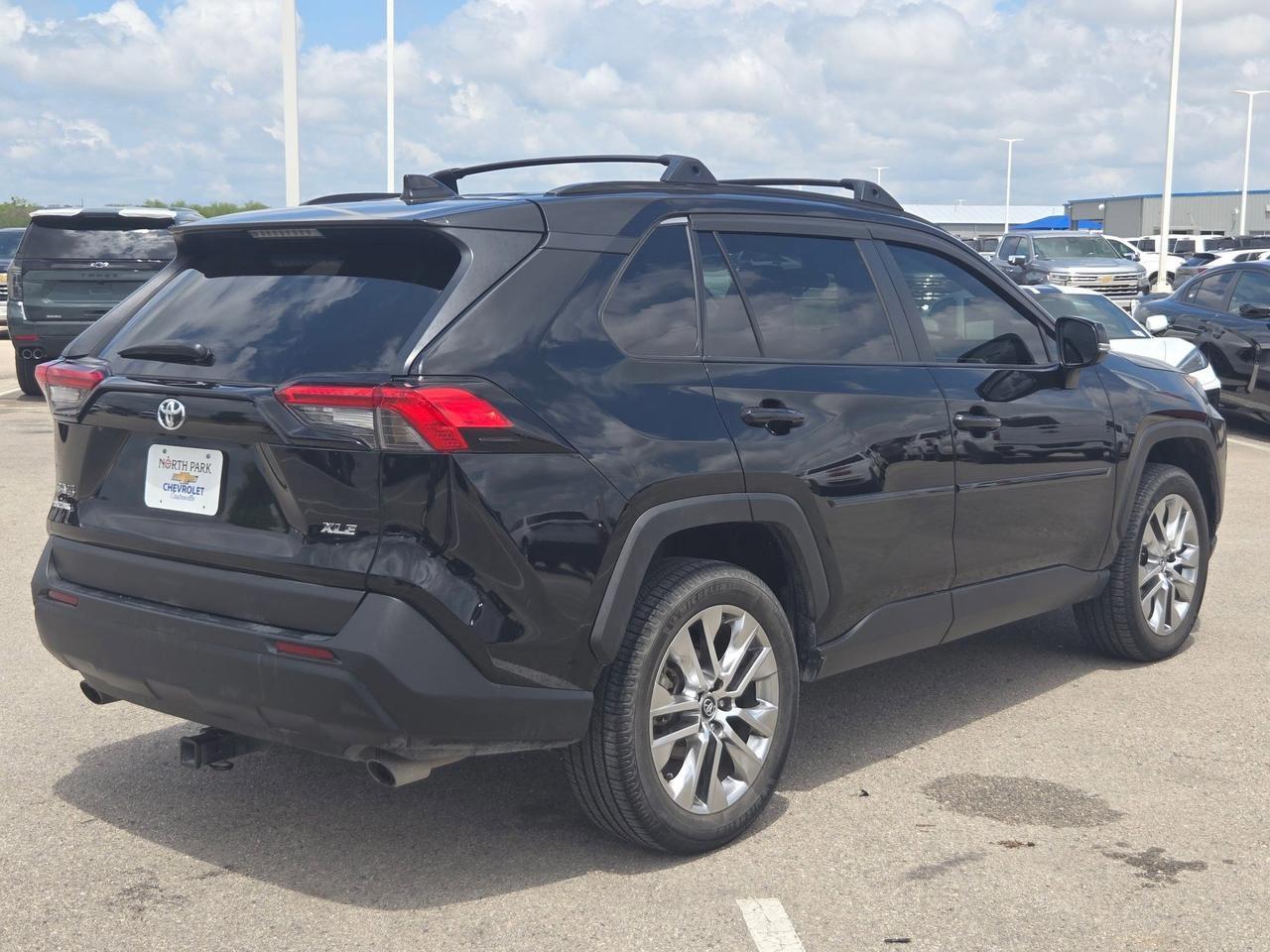 2020 Toyota RAV4 XLE Premium
