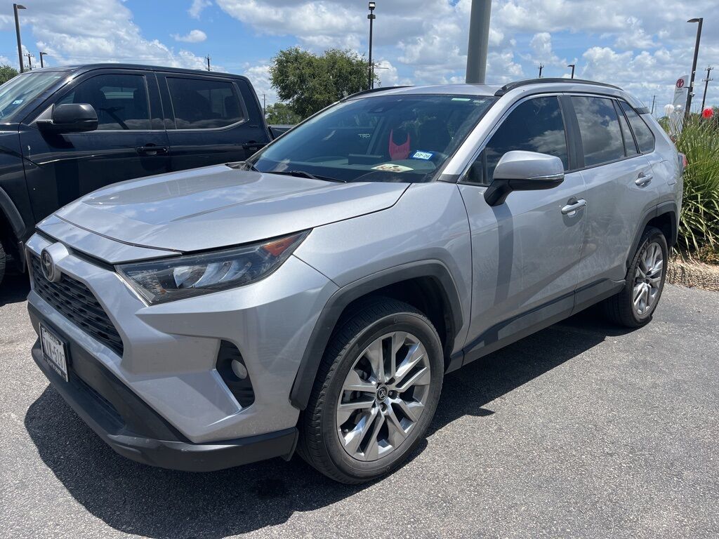 2020 Toyota RAV4 XLE Premium