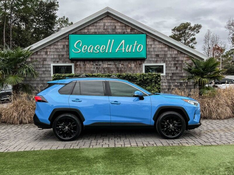 2020 Toyota RAV4 XLE Premium