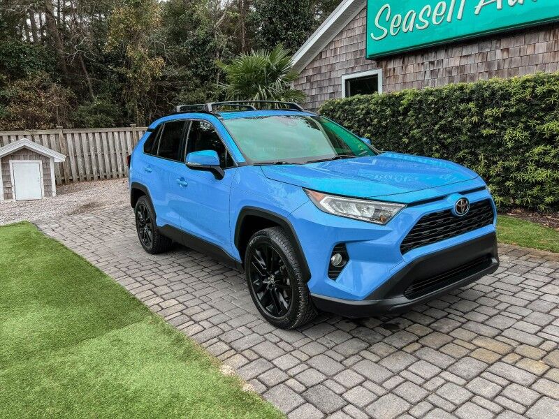 2020 Toyota RAV4 XLE Premium