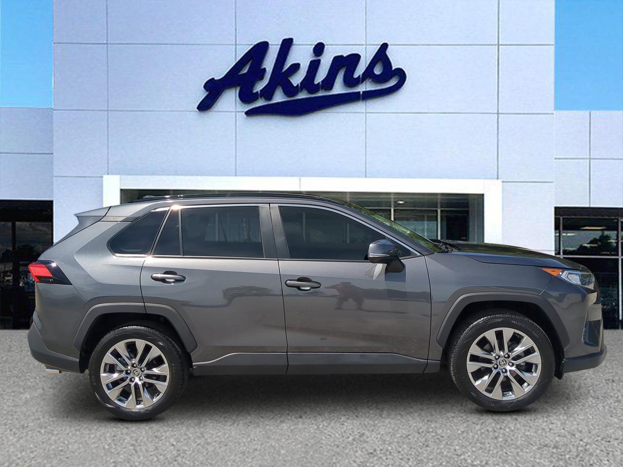 2020 Toyota RAV4 XLE Premium
