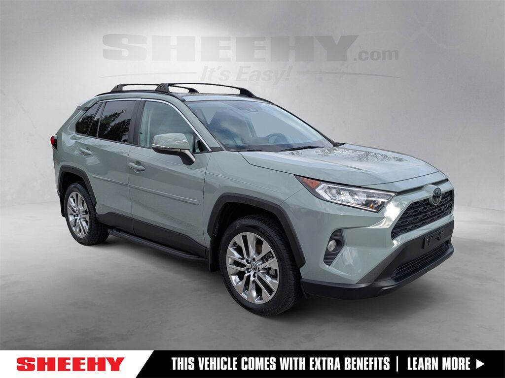 2020 Toyota RAV4 XLE Premium