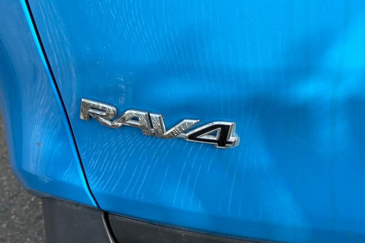 2020 Toyota RAV4 XLE Roseville CA