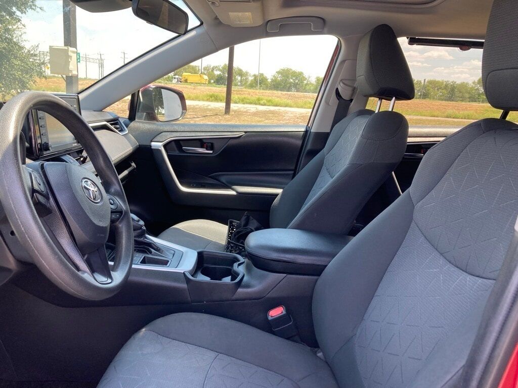 2020 Toyota RAV4 XLE San Antonio TX