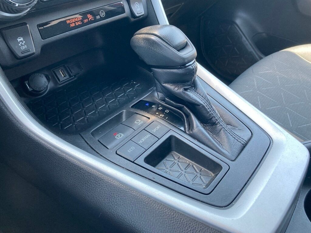 2020 Toyota RAV4 XLE San Antonio TX