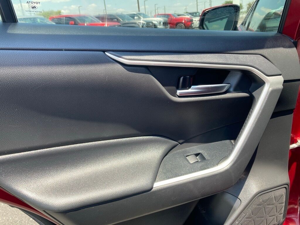 2020 Toyota RAV4 XLE San Antonio TX
